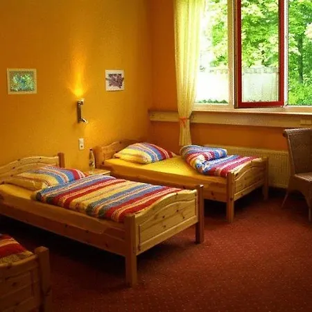 Econo Goelzer بيت ضيافة 3*